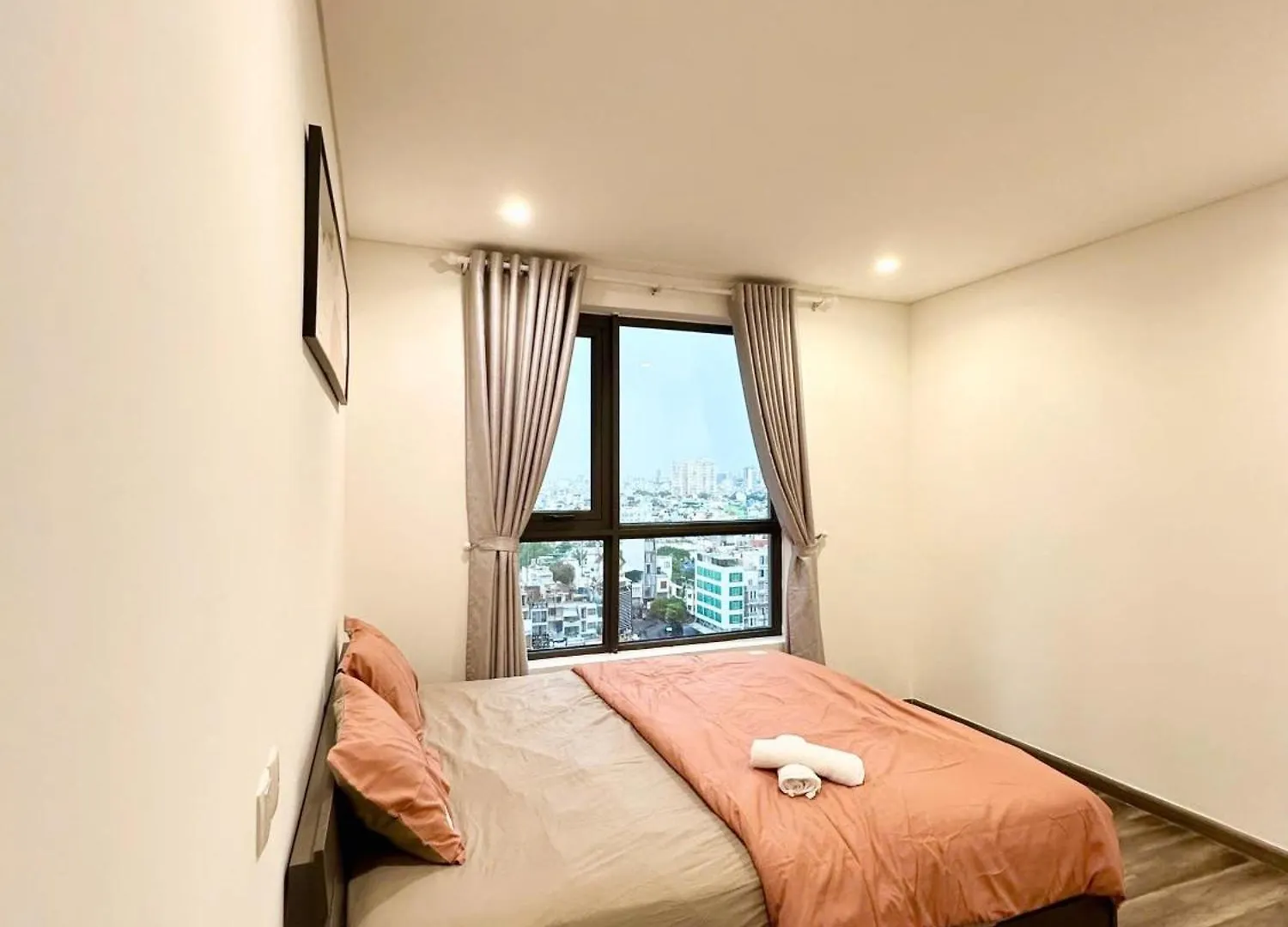 D10 - Hado Centrosa Apr -2Br Apartment Ho Chi Minh City